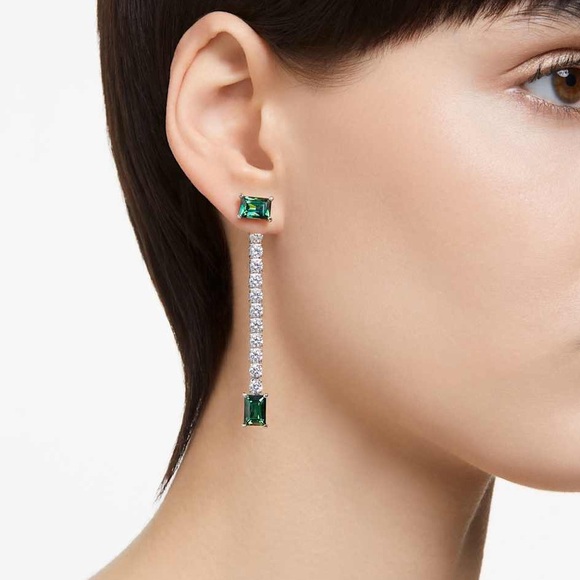 Swarovski Jewelry - SWAROVSKI  Women’s Matrix drop earrings
Mixed cuts,‎ Green, Rhodium plated